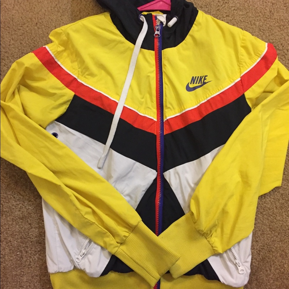 Vintage Nike Fleece-lined Windbreaker